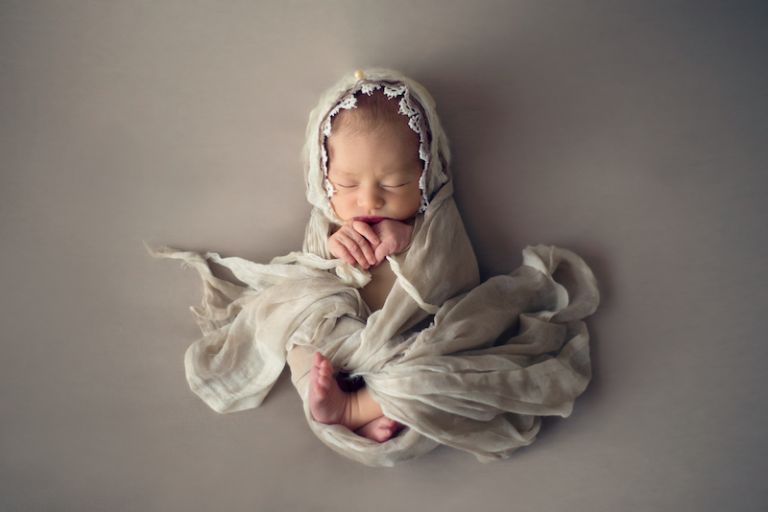 winter newborn sessions